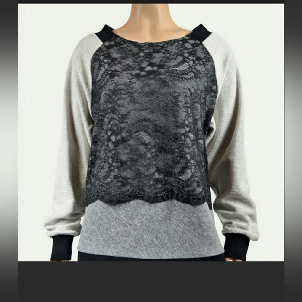 ROBBI & NIKKI grey lace front sweater